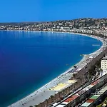Centre, Deux Pieces, Calme, Terrasse Plein Sud Nice