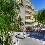 2 Pieces Au Coeur De Nice
