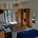 Studio By The Sea And Albert 1 Garden