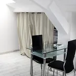 Beau Studio Apartment *