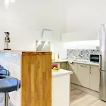 Apartment 2 - F4 Spacieux Et Confortable Au Centre Du Vieux-nice Nice