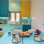 Nestor&Jeeves - Pop Retro - Central - By Sea