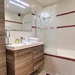 Apartment Nestor&jeeves - Cigalusa Terrasse - Port Area - Close Old Town *