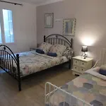 6 Bedrooms Seaview House, Old Town