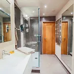 Vue Magenta Ap4188 By Riviera Homes Apartment *