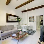 Le Saint Joseph - Old Tow, 2 Appartments In 1
