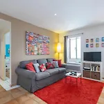 Apartment 8 Condamine - Stylish In Old Town - 2 Pieces - 300m De La *