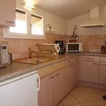 Studio 6 - A Quiet And Spacious Studio Flat In The Old Town