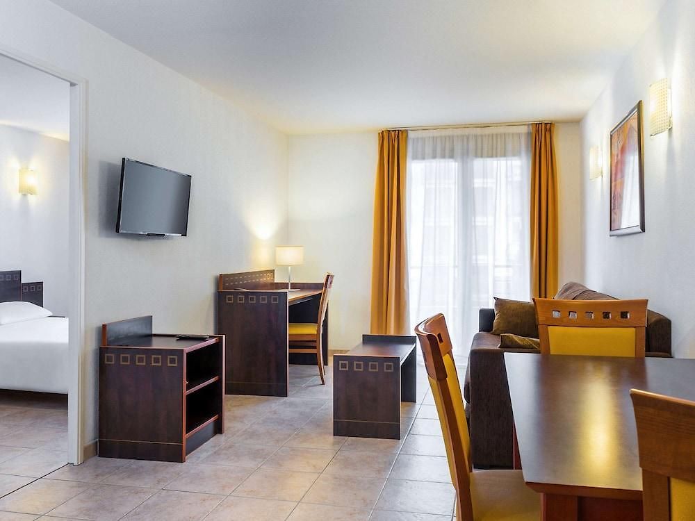Adagio Access Garibaldi 2*