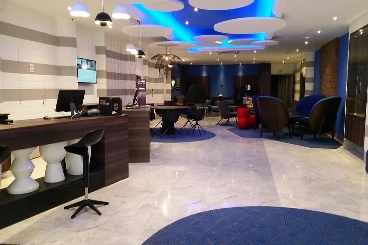 Mercure Centre Notre Dame Hotel 4*