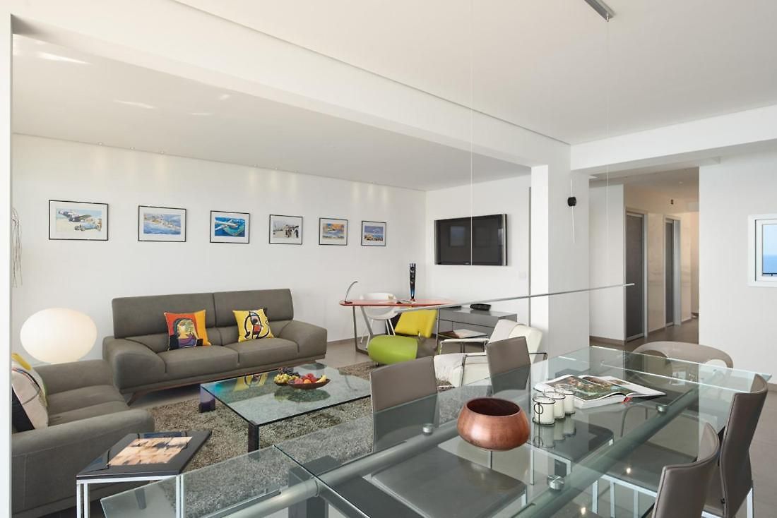 Sunlight - Sky Blue - 3 Bedroom Flat With Sea View On The Promenade Des *
