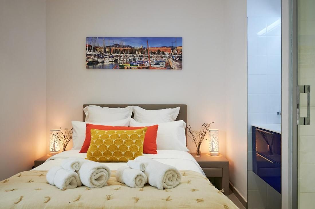 Sunlight - Sky Blue - 3 Bedroom Flat With Sea View On The Promenade Des * Nice