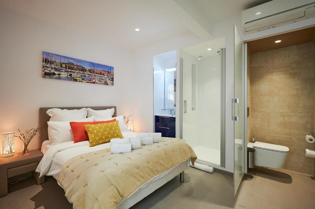 Sunlight - Sky Blue - 3 Bedroom Flat With Sea View On The Promenade Des *