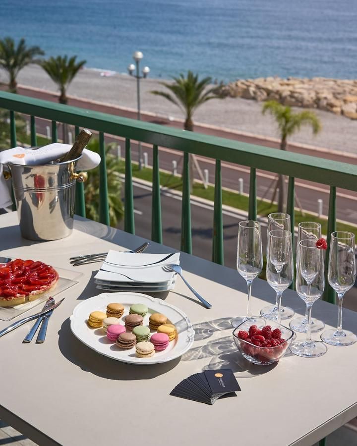 Apartment Sunlight - Sky Blue - 3 Bedroom Flat With Sea View On The Promenade Des Nice