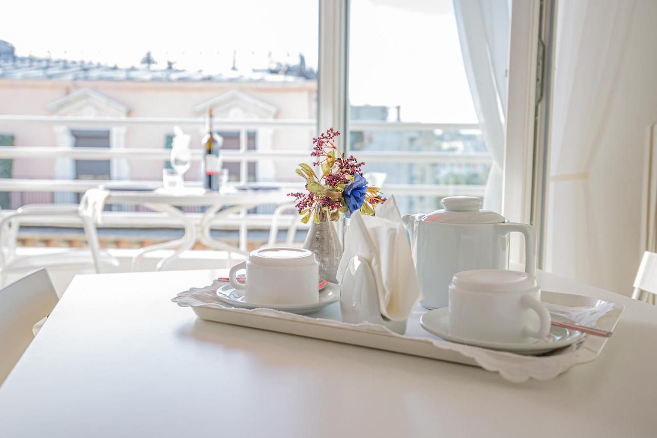 Renovated With Balcony & Side Sea View 25 Bis Promenade Des *