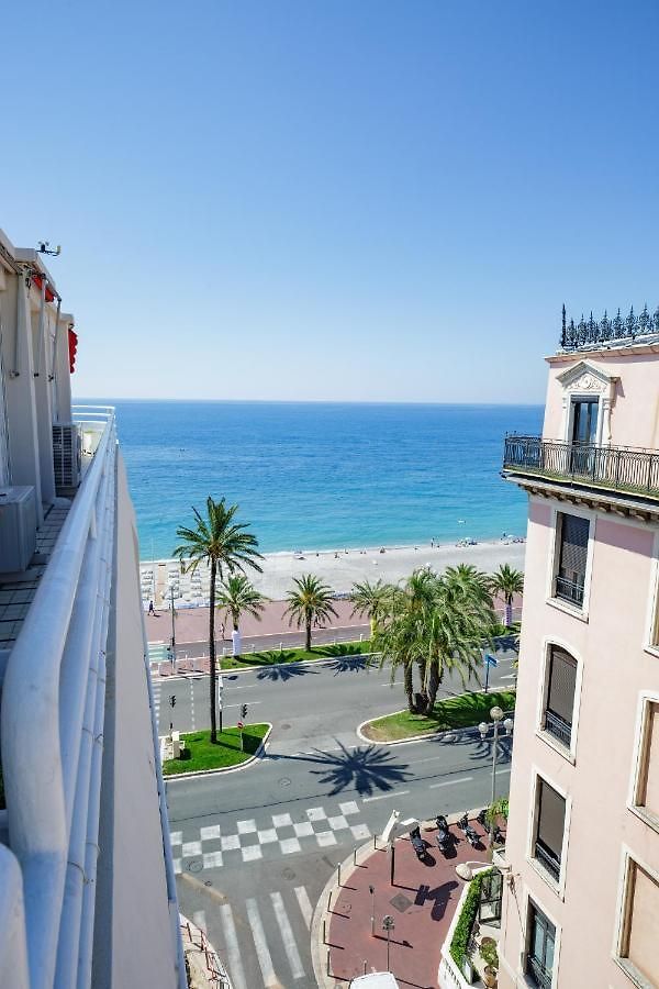 Renovated With Balcony & Side Sea View 25 Bis Promenade Des Appartement *