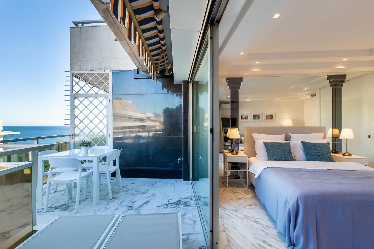 Royal Promenade Pool Terrace Sea View Air Conditioning Apartment