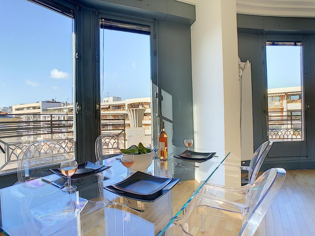 Nestor&jeeves - Les Aigles - Very Close Sea - Floor - Luxurious *