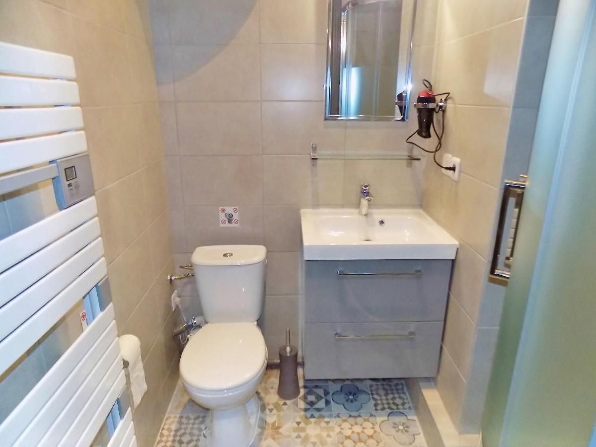 Gare 5 Minutes Garibaldi République Privee Non Fumeur Pour Voyageurs Calmes Tram Au Pied De L'immeuble Nice
