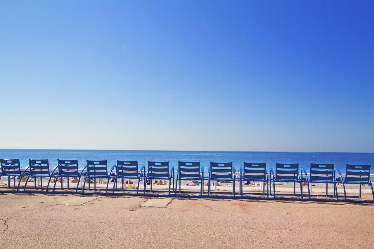 Apartment Le Mirage, Sea Front View, 3 Bedrooms, 100m Nice