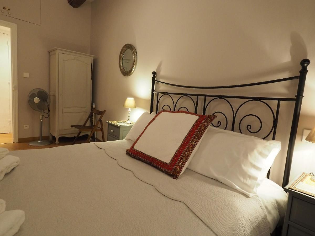 Apartment 2 Bedroom Old Town Centre Nice