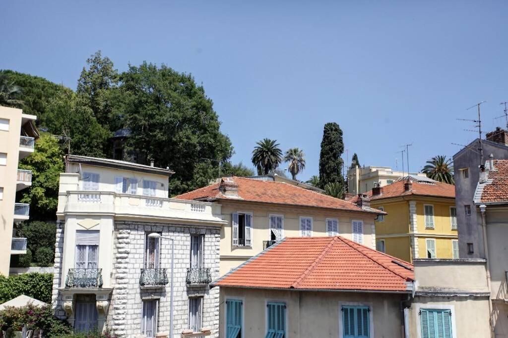 A Ensoleille Proche Centre Et Apartment