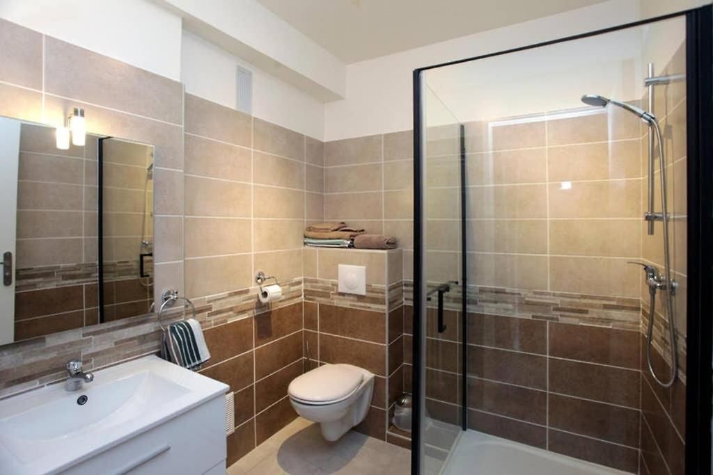 Apartment A Ensoleille Proche Centre Et