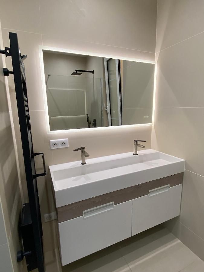 Apartment 219 Promenade *