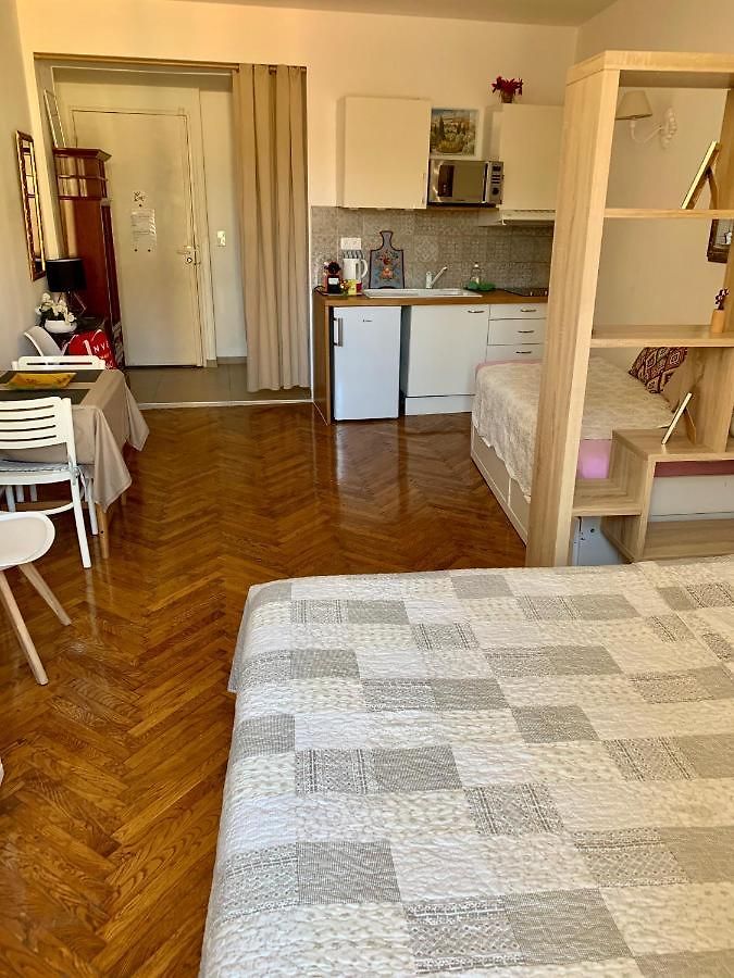 Apartment Rue Massena *