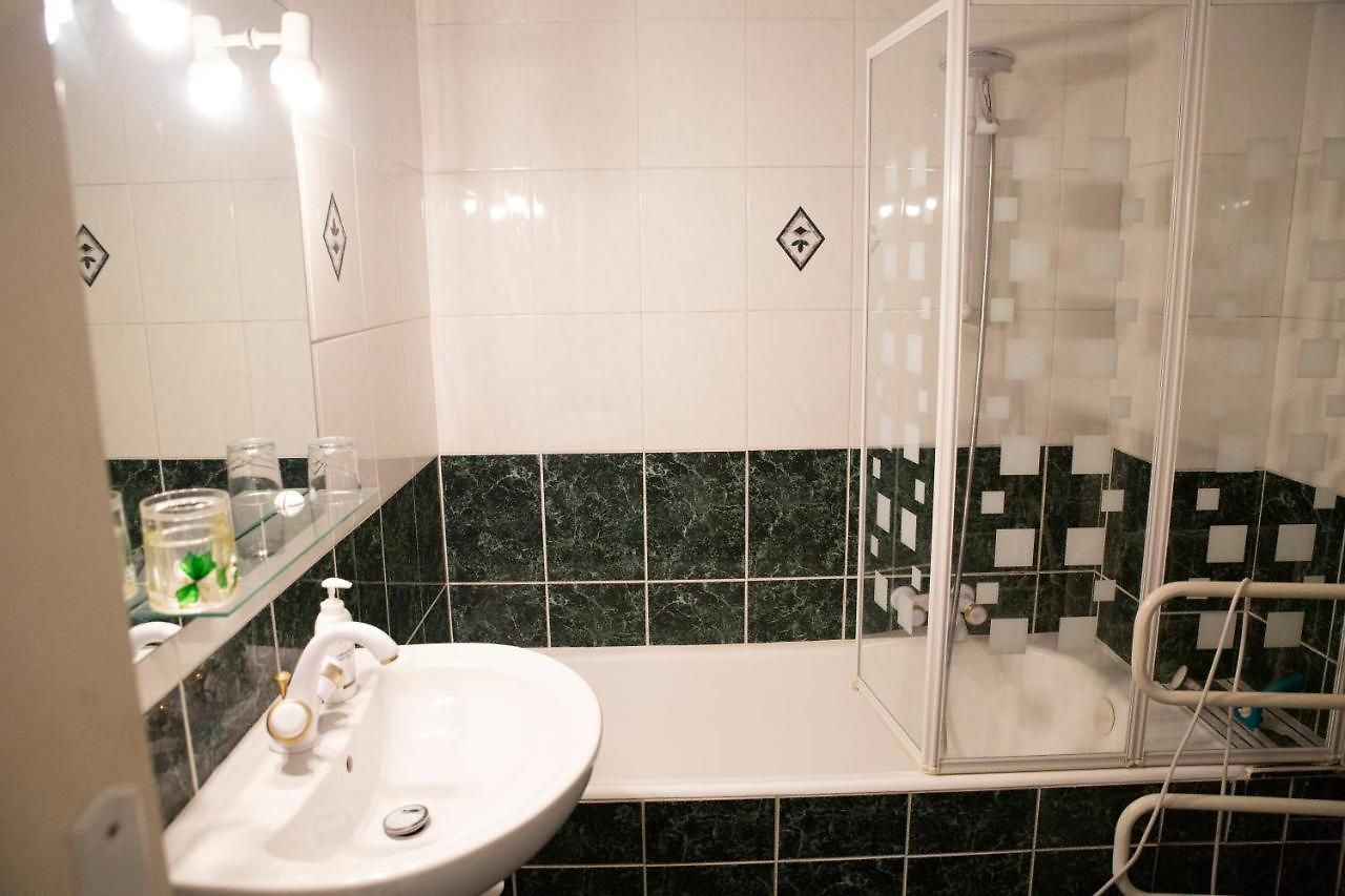 Chill Out Apartment, 2 Mins From * Nice