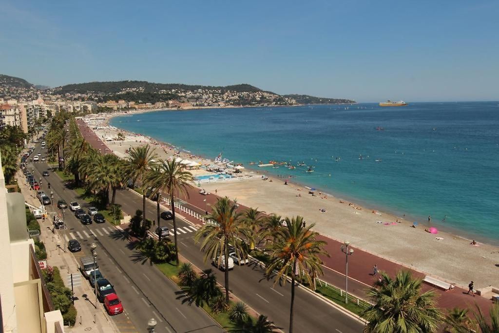 Appartement Avec Vue Sur La Promenade Des