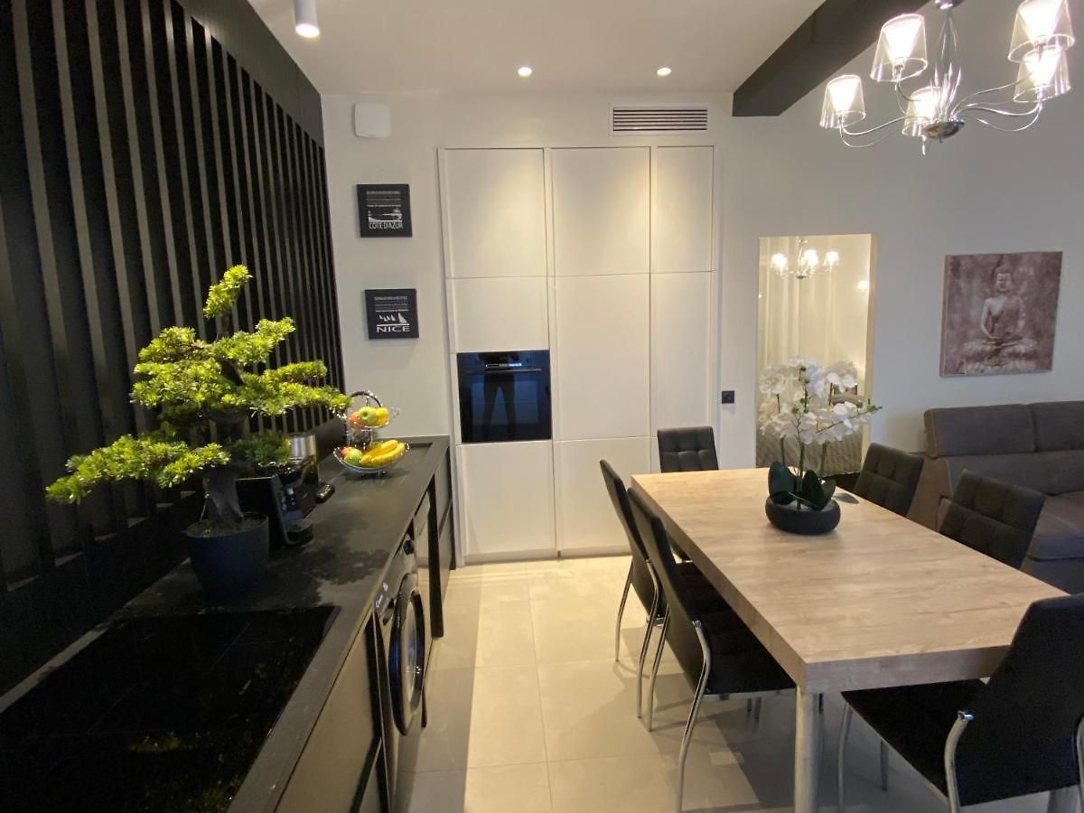 Zen And Charming - Center -5 Min Walk To Sea- 2br Appartement
