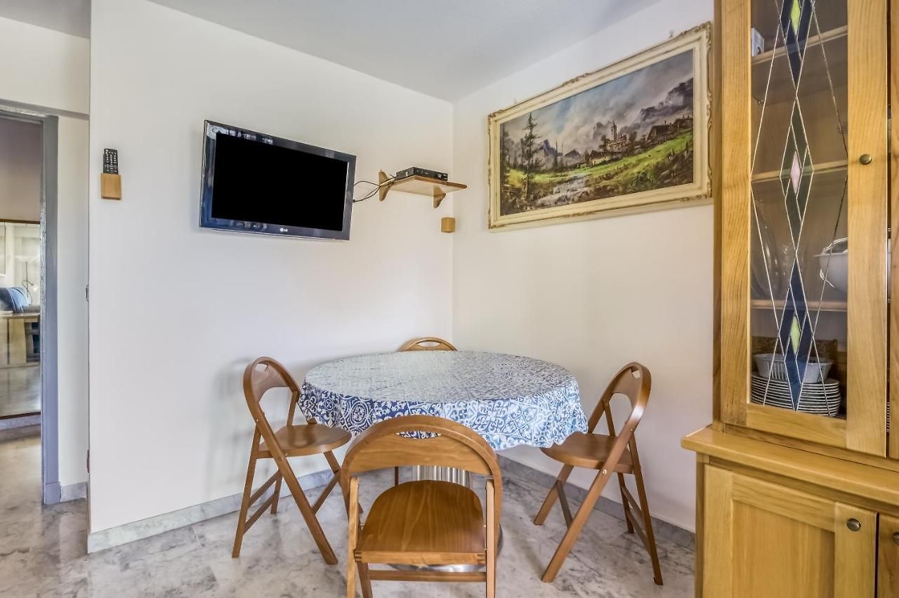Greeter-appartement Lumineux Avec Vue Sur La Appartement