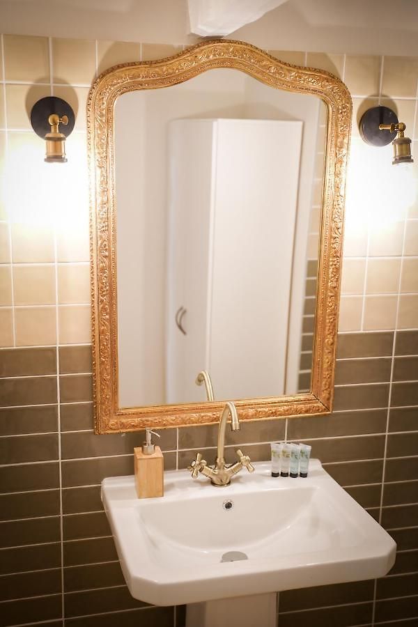 Climatisé - Vieux Appartement *