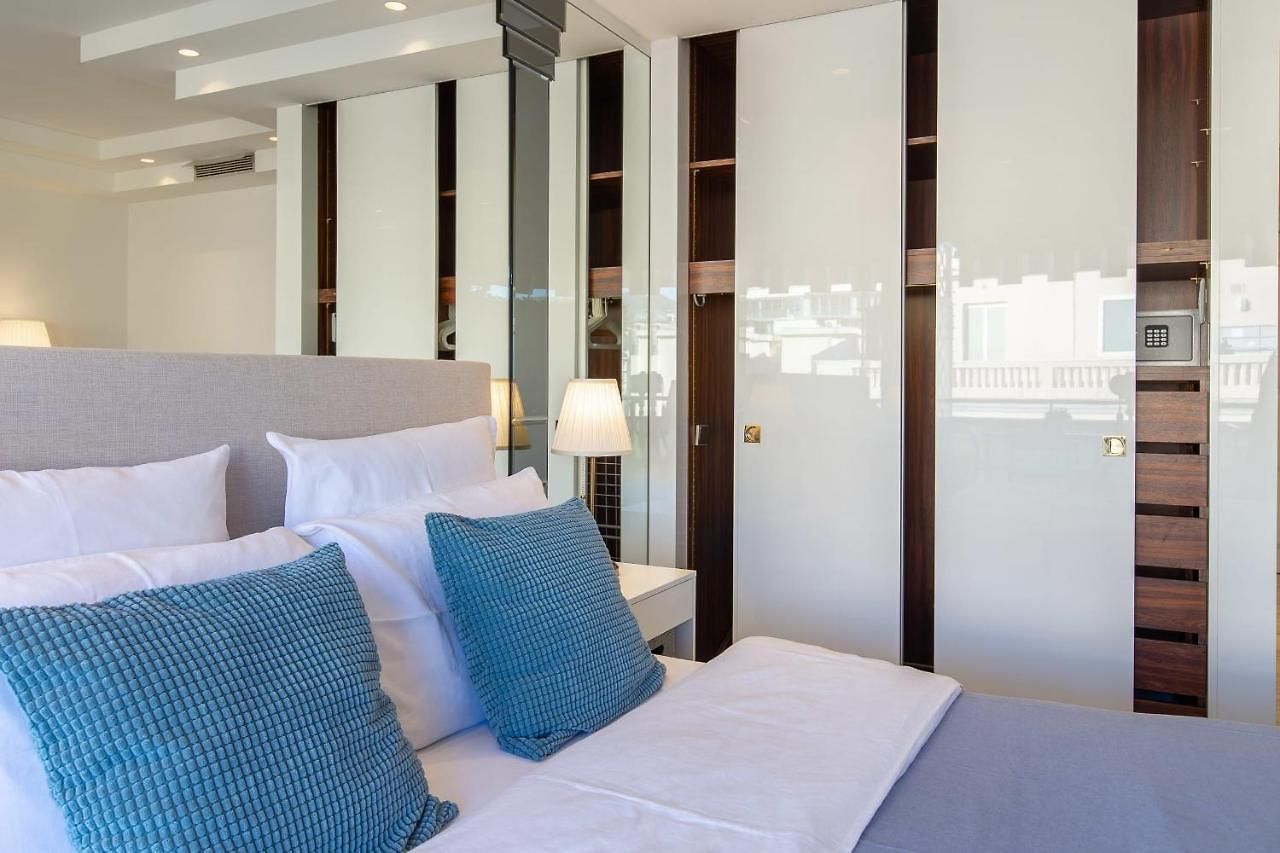 Royal Promenade Pool Terrace Sea View Air Conditioning Nice