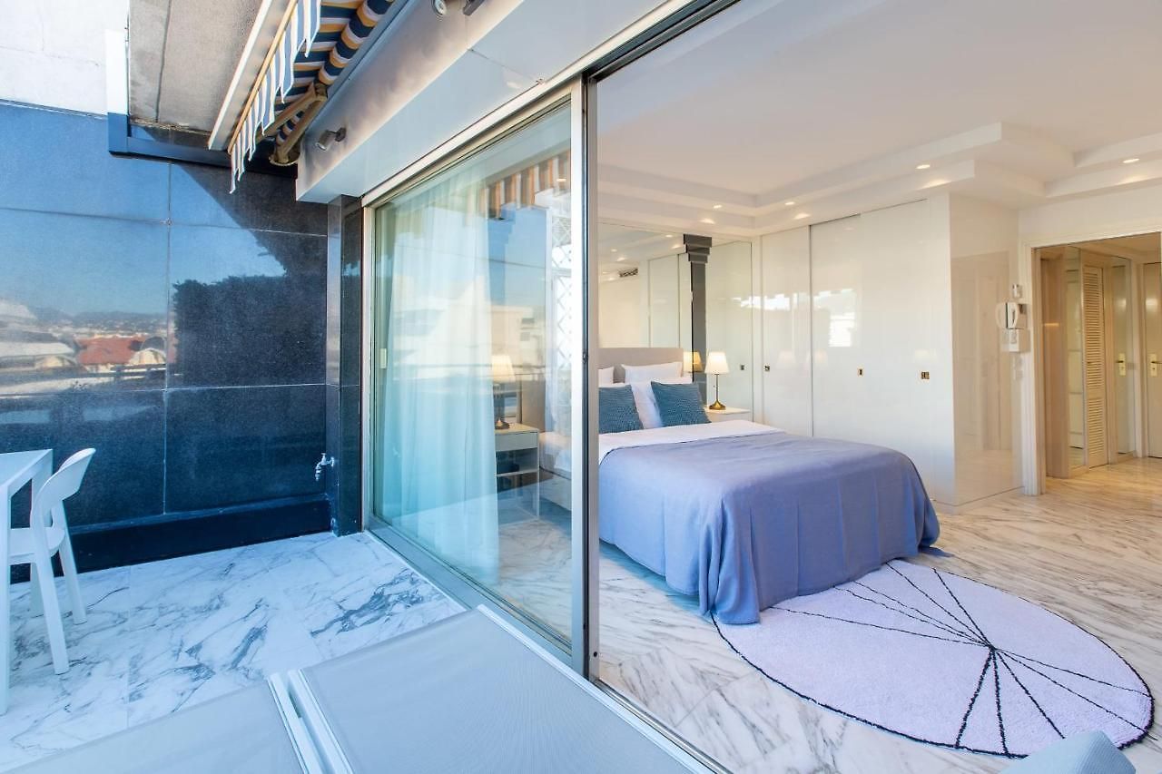 Royal Promenade Pool Terrace Sea View Air Conditioning Nice