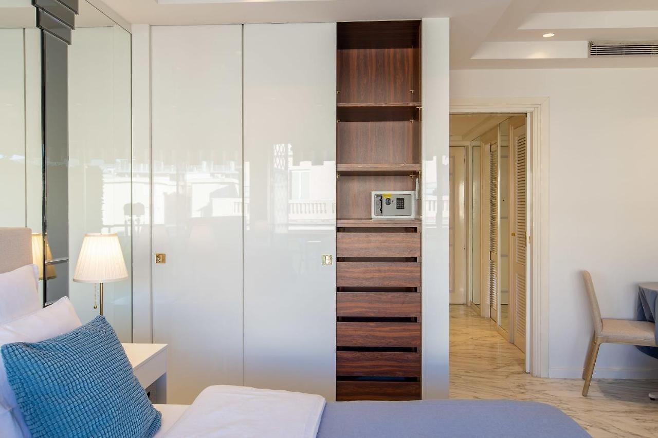 Royal Promenade Pool Terrace Sea View Air Conditioning Apartment *