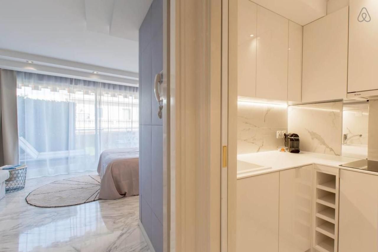 Royal Promenade Pool Terrace Sea View Air Conditioning Apartment *