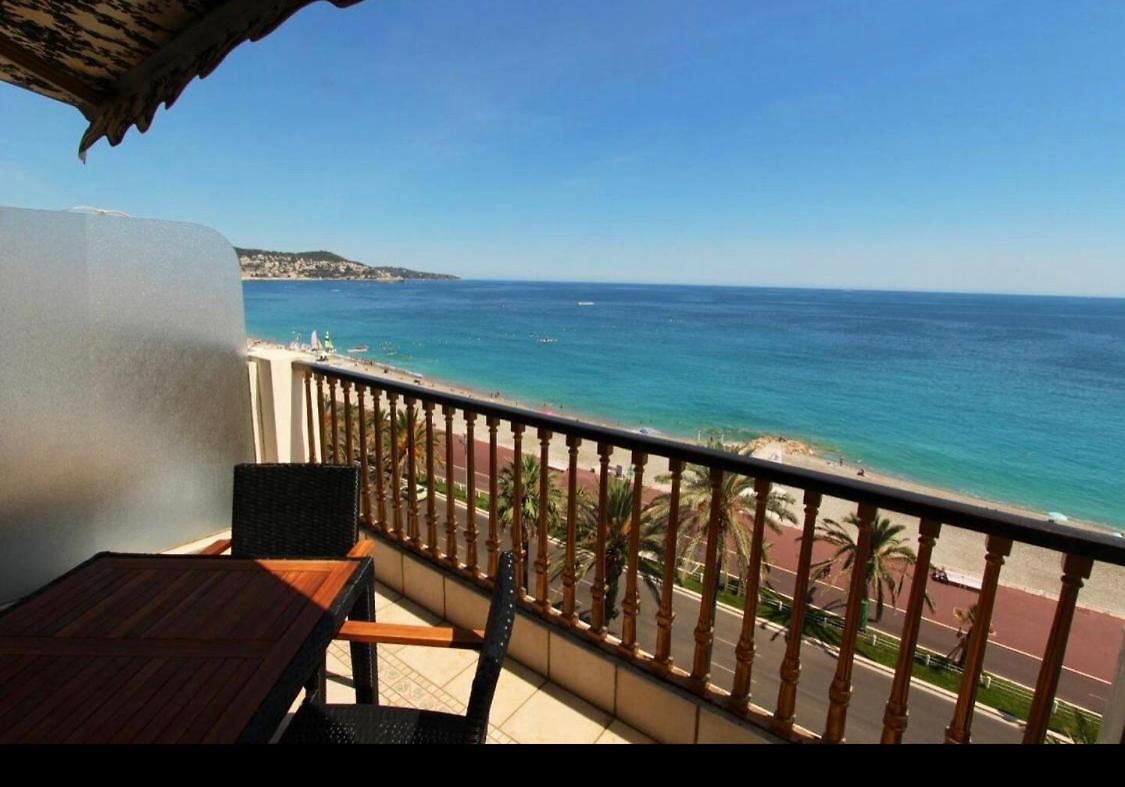 Appartement Avec Vue Sur La Promenade Des Nice