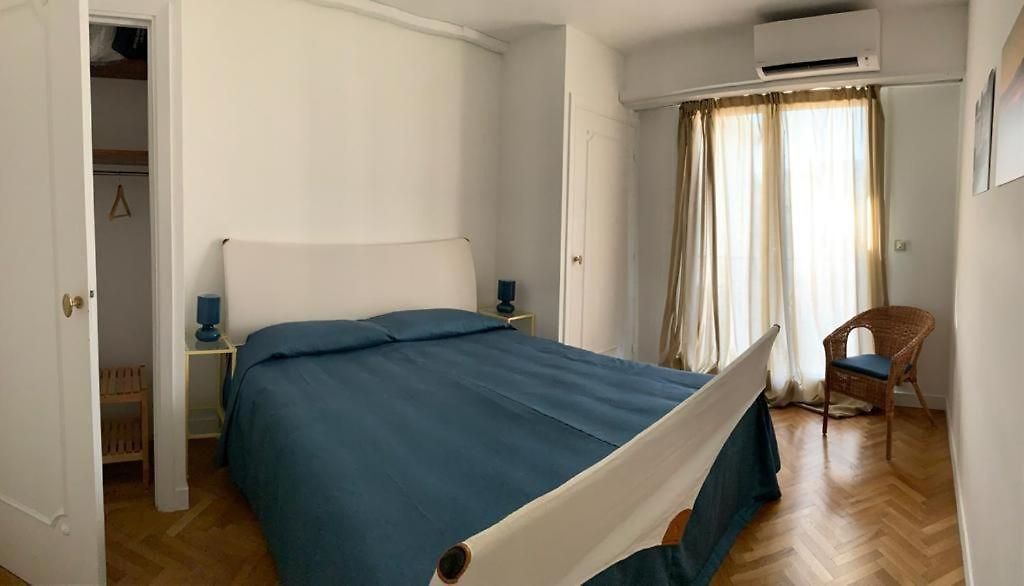 Appartement Avec Vue Sur La Promenade Des Nice