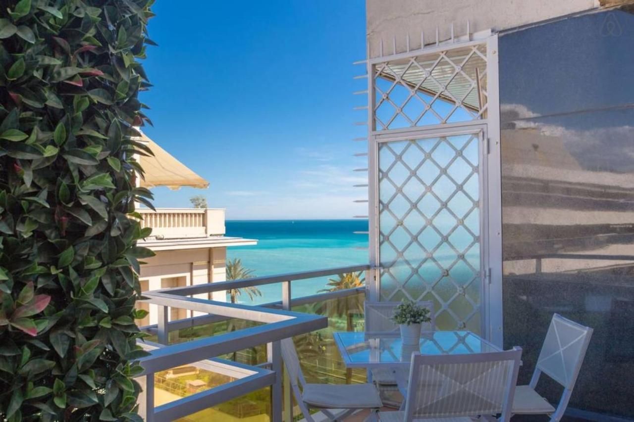 Royal Promenade Pool Terrace Sea View Air Conditioning