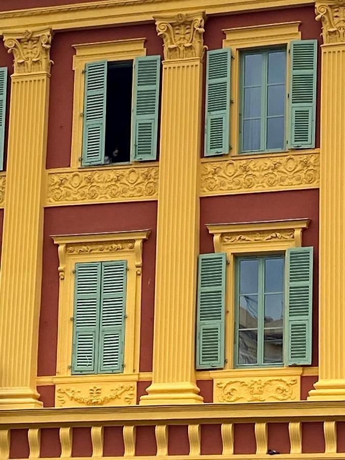 Very Central With Terrace Apartment Nice