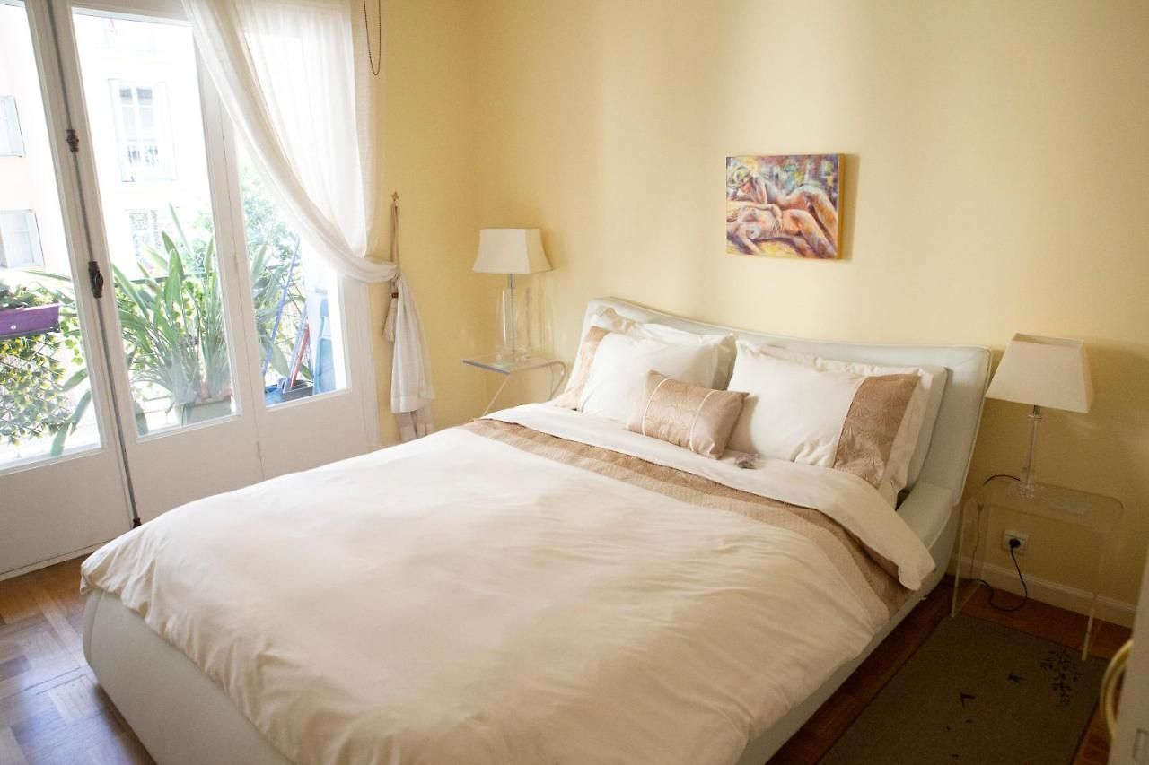 Chill Out Apartment, 2 Mins From Appartement Nice