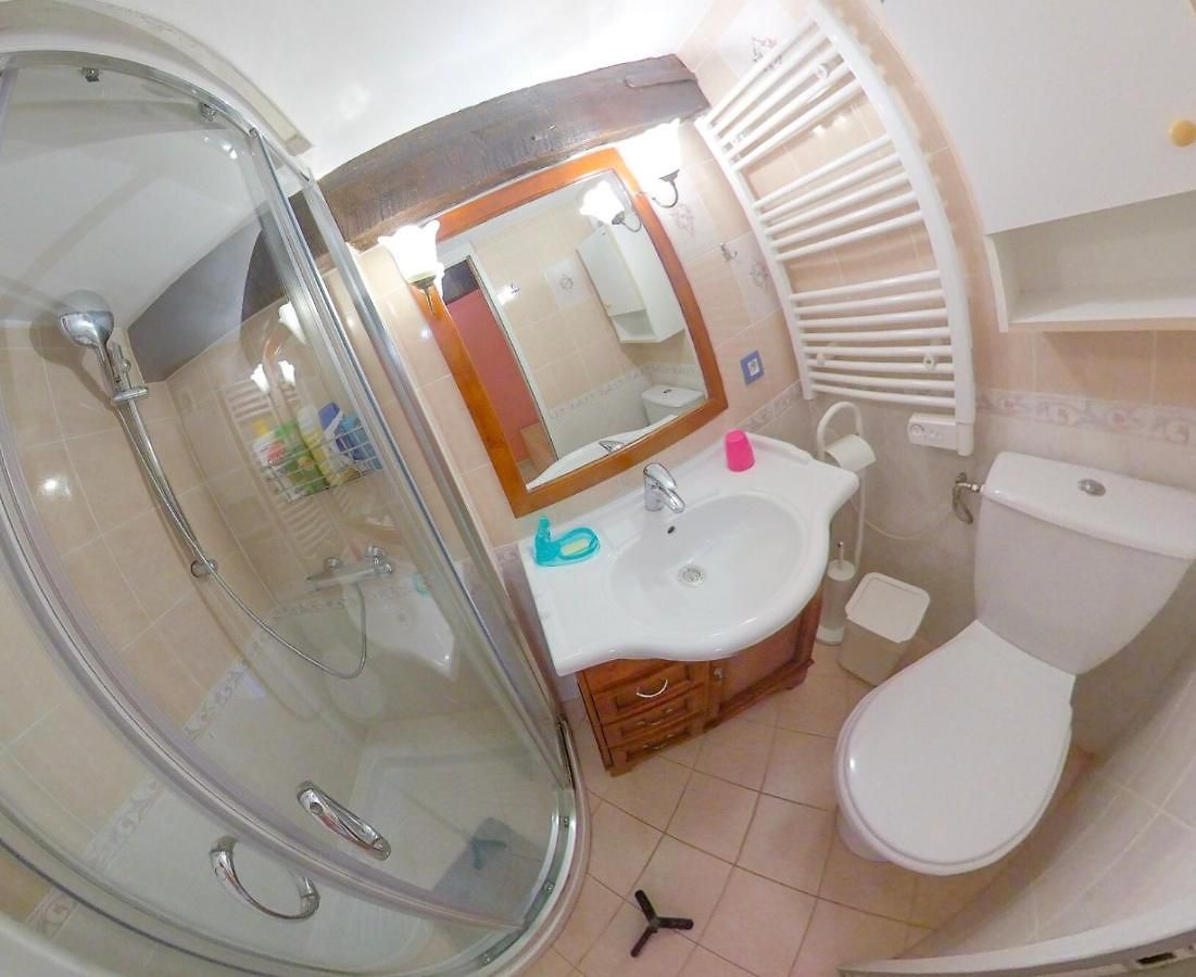 Appartement Cosy Duplex Au Port Du Vieux Nice