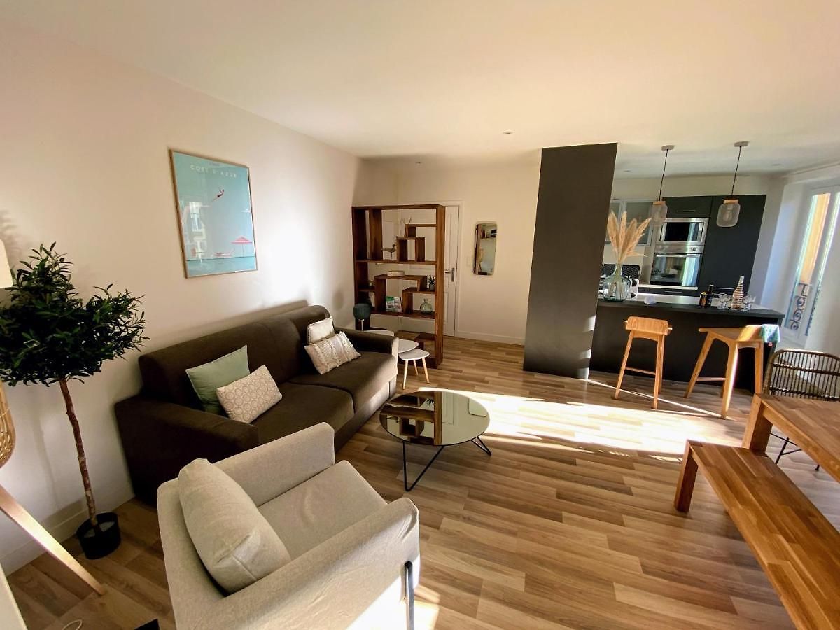 Appartement Sunny&calm 2 Bed Place Du Pin