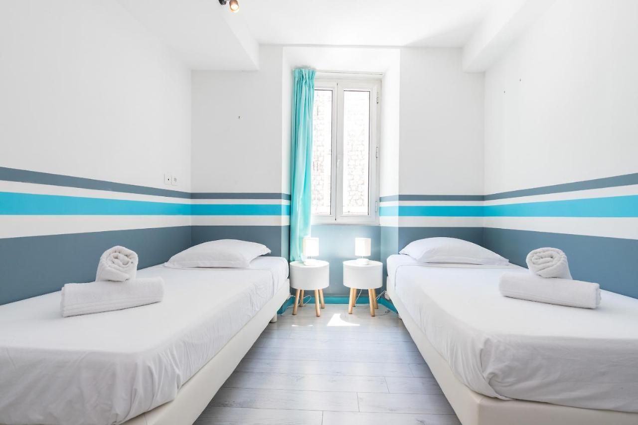 Apartment Amazing 3 Bdrs And Garden Place Du Pin Parking ! Nice