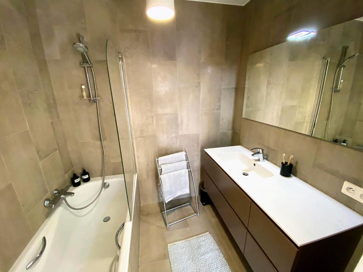 Appartement Sunny&calm 2 Bed Place Du Pin *