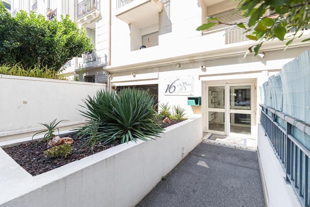 Appartement Comfortable 1 Bdr Downtown - Ac & Parking
