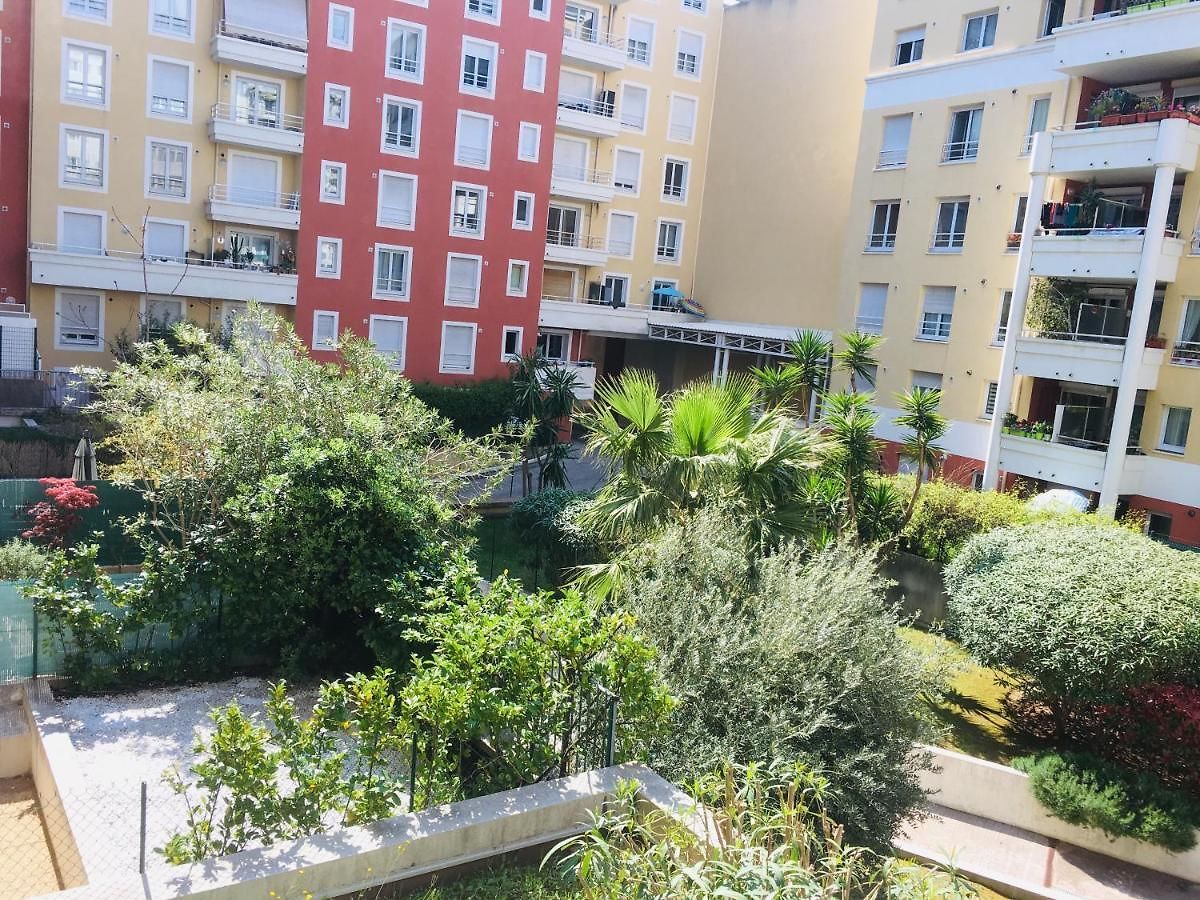 Appartement Le Californie Côte D'azur Les Pieds Dans L'eau Nice