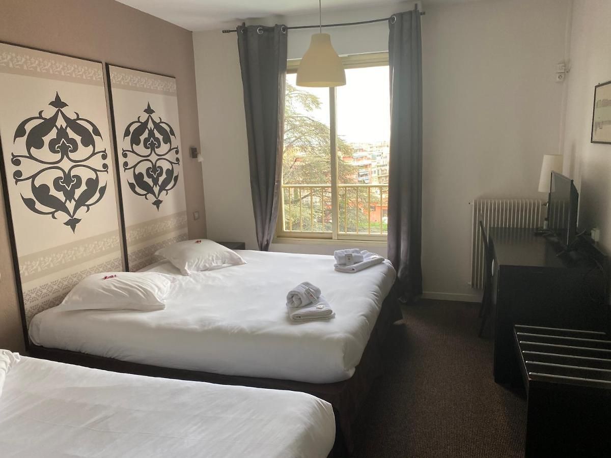 Anis Hotel